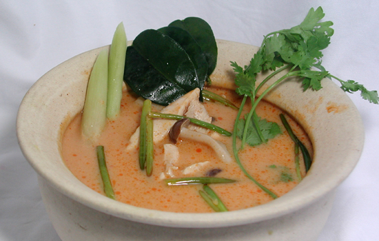 鶏肉のココナッツミルクスープ タイ料理が通販でおいしく頂けます タイ国政府認定レストラン